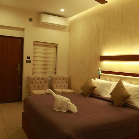 Готель Casa Orchid Alappuzha Екстер'єр фото