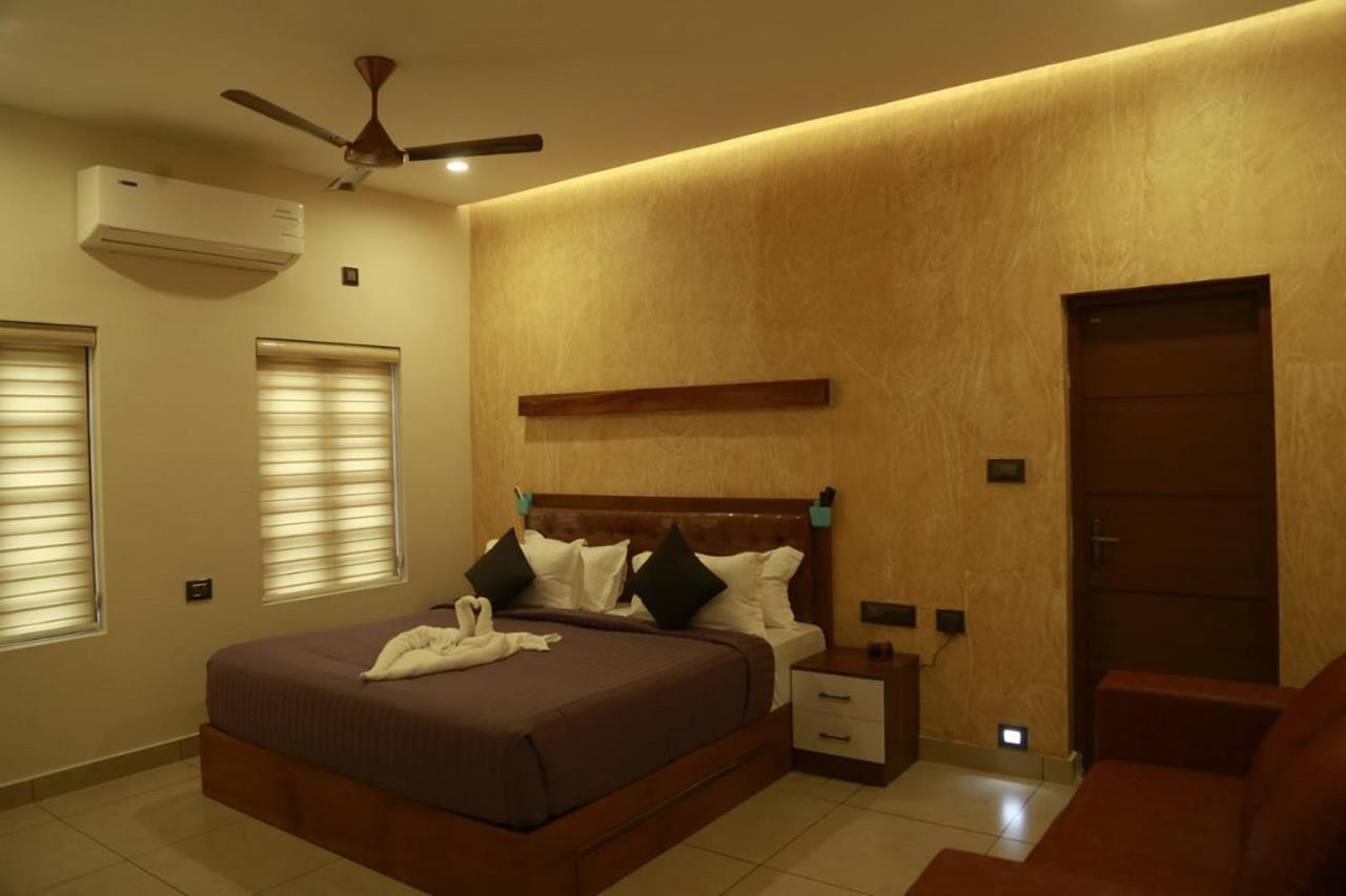 Готель Casa Orchid Alappuzha Екстер'єр фото